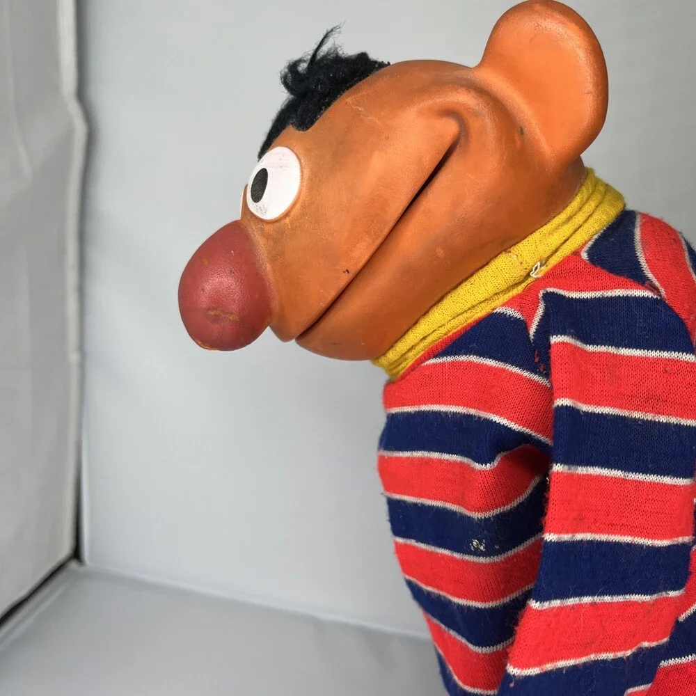 Rare 1970s Bernie Hand-Puppet